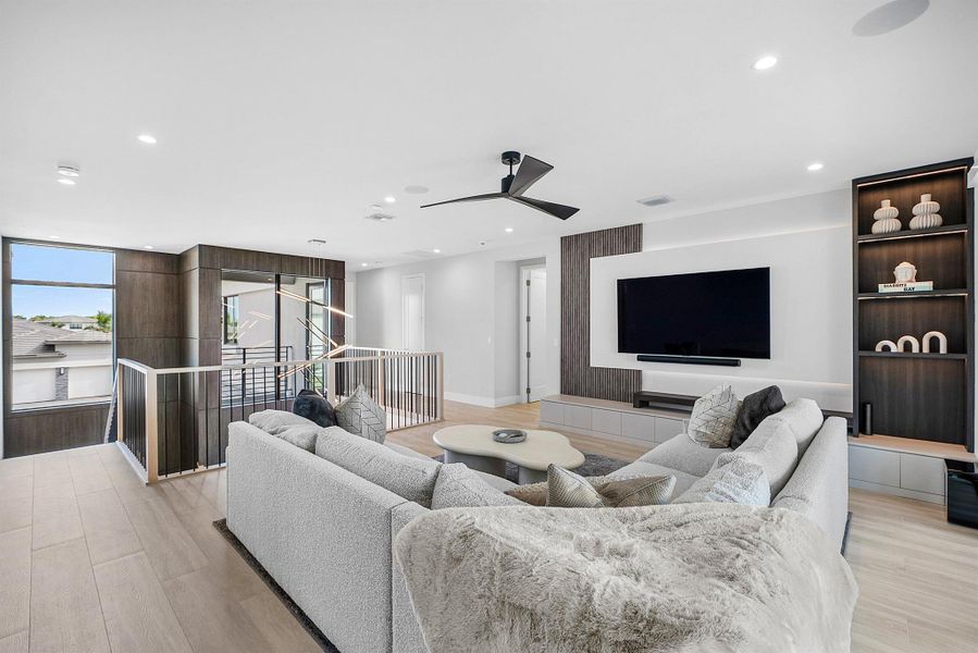 Furnished interior view inside a new home in , Boca Raton (Image 66). Furnished interior view inside a new home in , Boca Raton (Image 66).