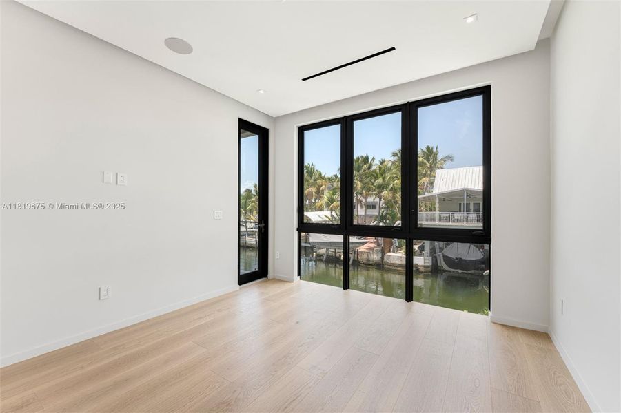 Spacious, unfurnished interior of a new home in , Key Largo (Image 14). Spacious, unfurnished interior of a new home in , Key Largo (Image 14).