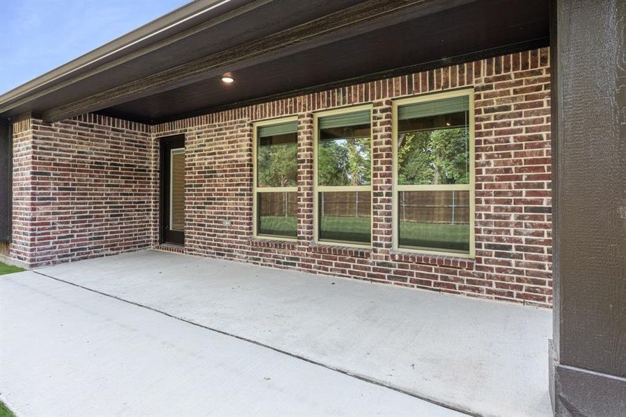 Image 35 of a home in East Oak Creek 50-55.