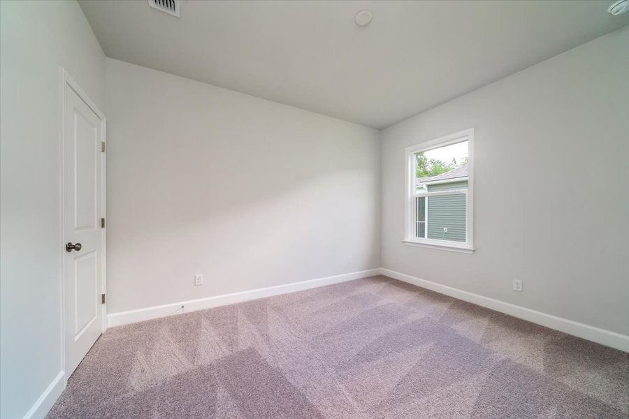 Spacious secondary bedroom Spacious secondary bedroom