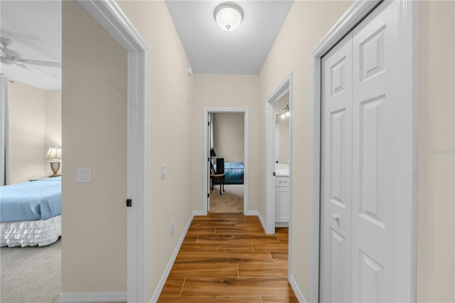 Spacious, unfurnished interior of a new home in , Ocala (Image 23).