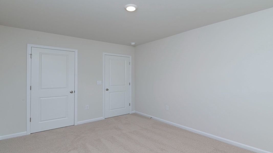 Representative unfurnished interior of a home built from the AISLE by D.R. Horton in Livingston Woods, Irmo (Image 21).