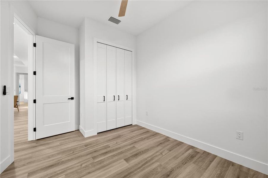 Spacious, unfurnished interior of a new home in , Port Charlotte (Image 28).