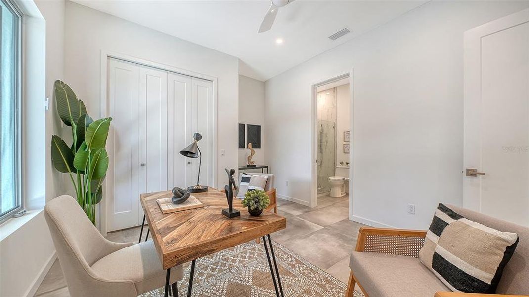 Furnished interior view inside a new home in , Sarasota (Image 44).