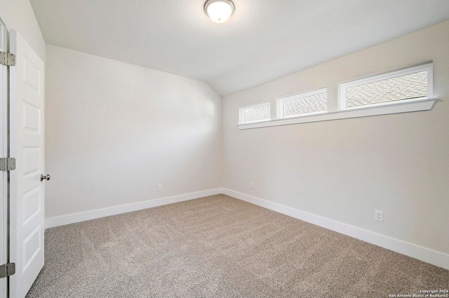 Spacious, unfurnished interior of a new home in Crown Ridge Manor, San Antonio (Image 14).