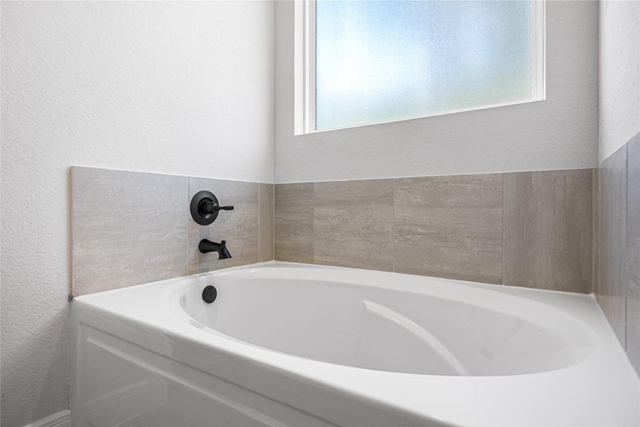 Close-up of interior finishes inside a home in Encino Estates, Dayton (Image 16).