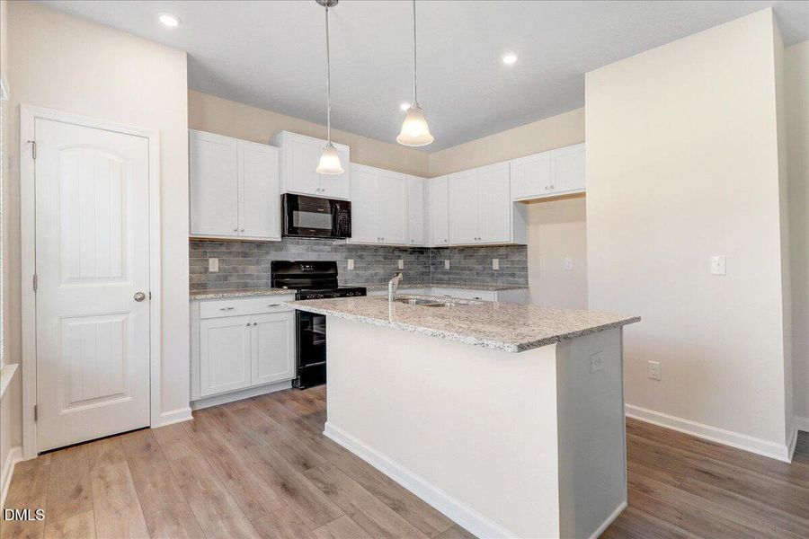 26-122 Continental Ln-26