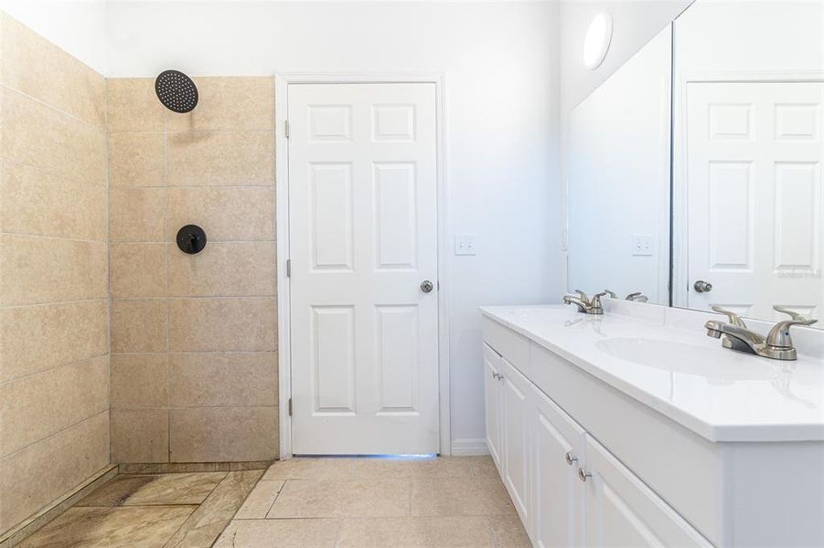 Furnished interior view inside a new home in , Lake Placid (Image 3).