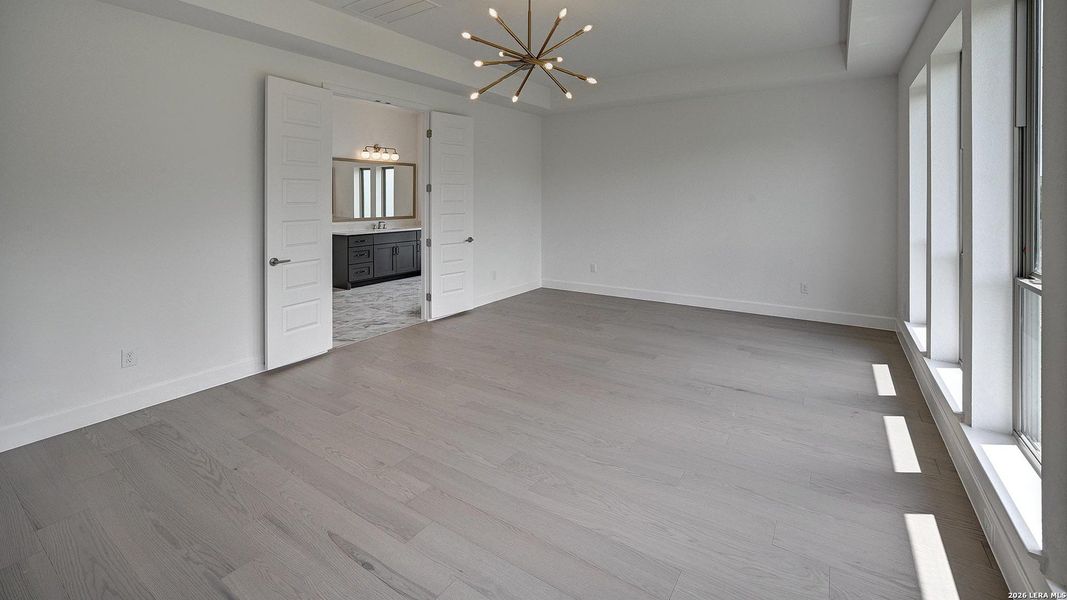 Spacious, unfurnished interior of a new home in George's Ranch, Boerne (Image 22).