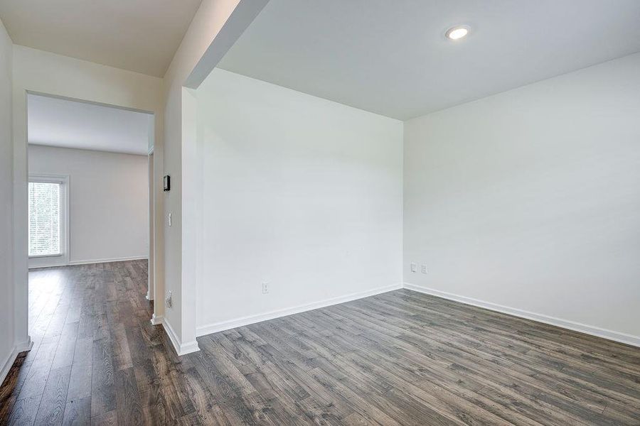 Spacious, unfurnished interior of a new home in Cedar Ridge - Locust Grove Station, Locust Grove (Image 27).