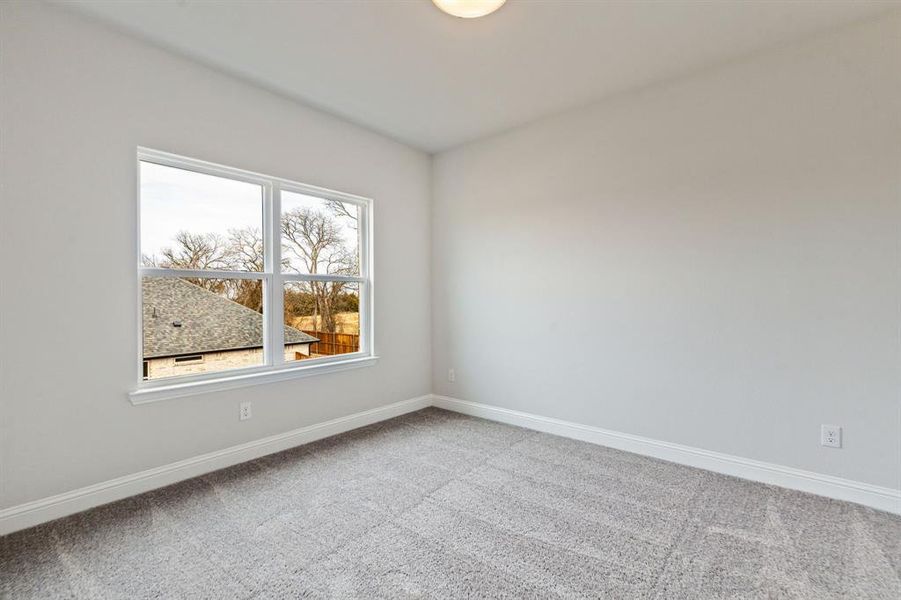 Spacious, unfurnished interior of a new home in Venetian, Weston (Image 15).