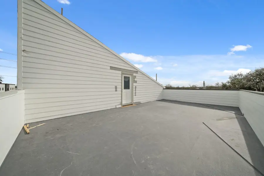 Add an awning and you can create a space to install a big screen TV to make this a true outdoor living area. Add an awning and you can create a space to install a big screen TV to make this a true outdoor living area.