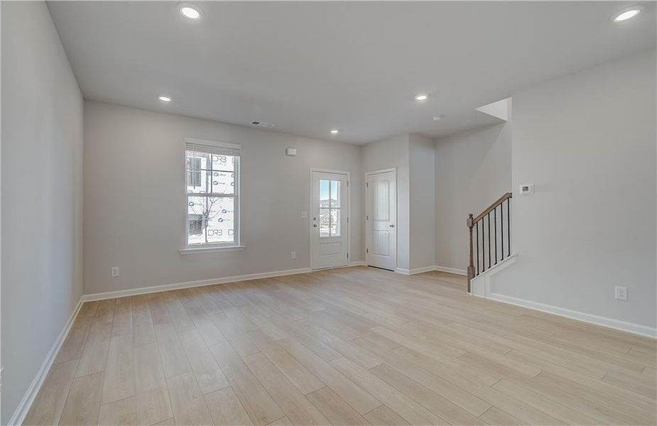 Spacious, unfurnished interior of a new home in Silverock, McDonough (Image 17).