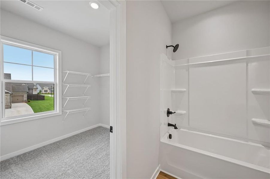 Spacious, unfurnished interior of a new home in Fowler Farms, Auburn (Image 38).