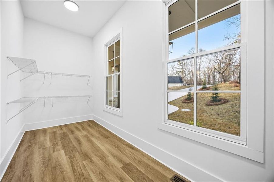 Spacious, unfurnished interior of a new home in , Dahlonega (Image 25).