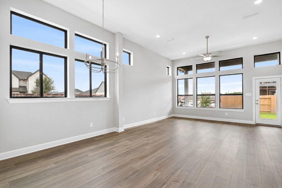 Spacious, unfurnished interior of a new home in Grange 45' Homesites, Katy (Image 26).