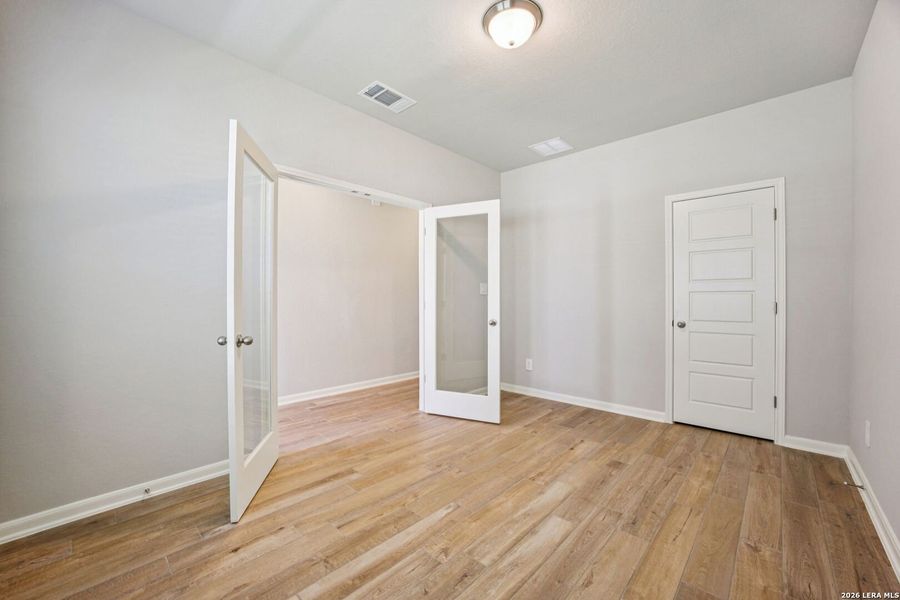 Spacious, unfurnished interior of a new home in Kallison Ranch, San Antonio (Image 40).