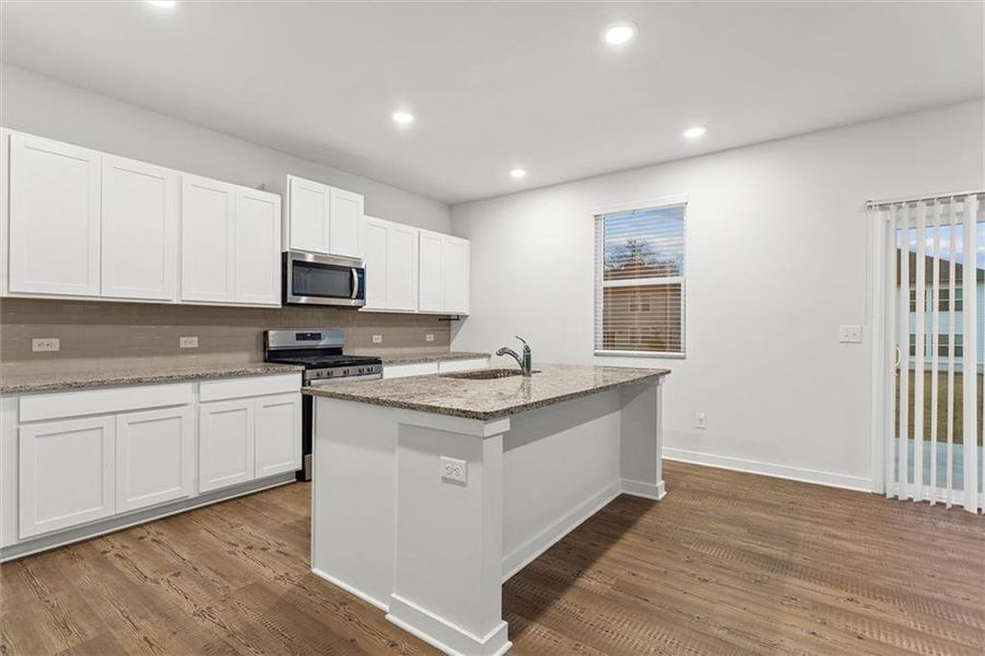 Furnished interior view inside a new home in , Grayson (Image 14).