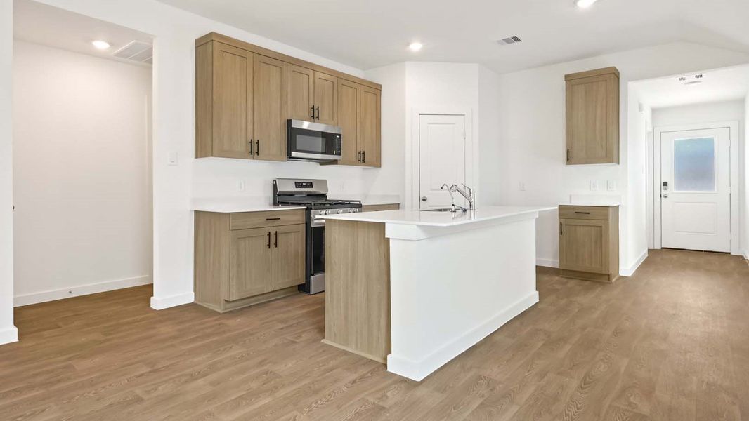 Furnished interior view inside a new home in Holly Ridge, Rosenberg (Image 6).