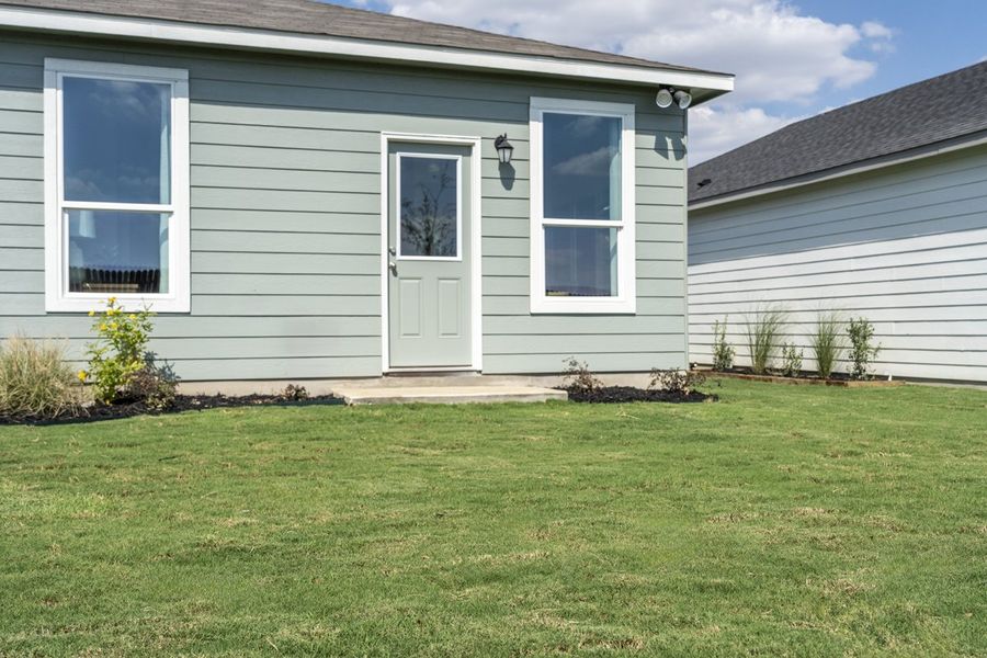 Representative exterior details of a home built from the 1243 Modeled by KB Home in Punta Verde, Converse (Image 3).