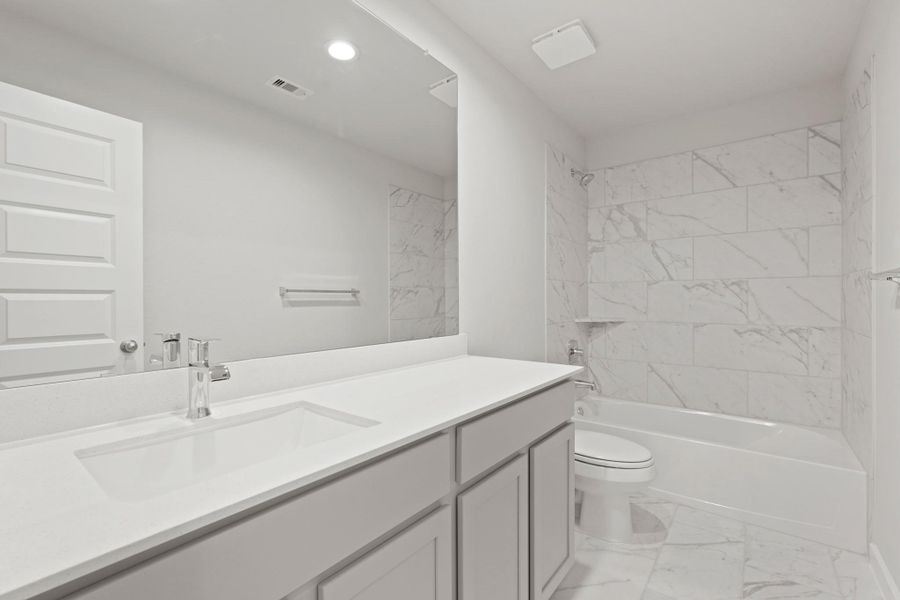 Furnished interior view inside a new home in Briarwood Crossing, Rosenberg (Image 6).