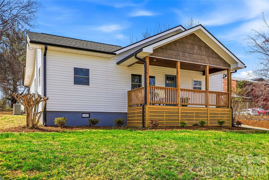 Exterior details and patio area of a home in , Hendersonville (Image 21).