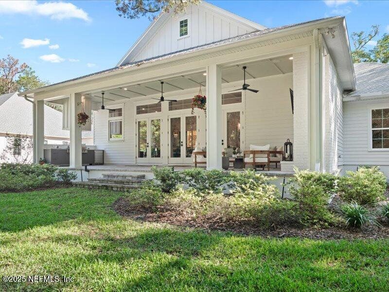 Exterior details and patio area of a home in , Jacksonville (Image 25).