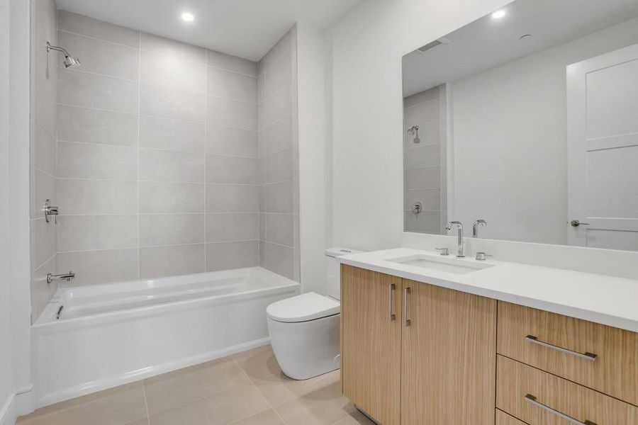 Furnished interior view inside a new home in The Dillon Buckhead, Atlanta (Image 47). Furnished interior view inside a new home in The Dillon Buckhead, Atlanta (Image 47).