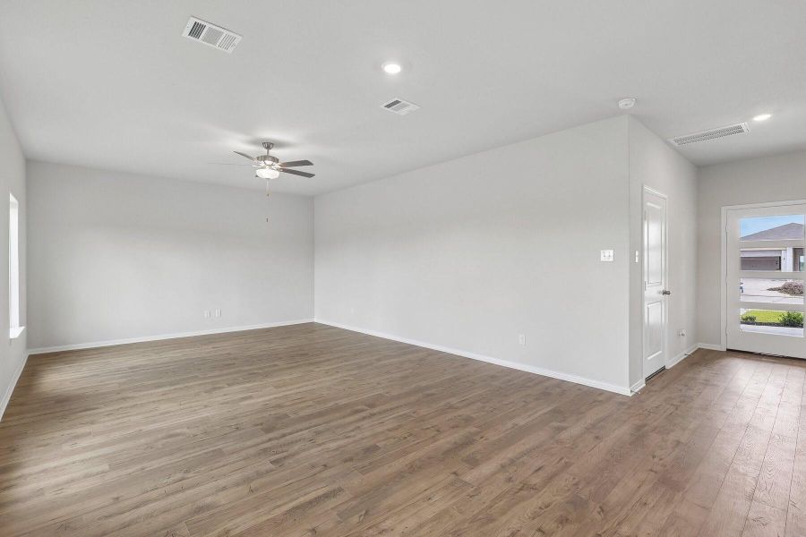 Spacious, unfurnished interior of a new home in , Rosenberg (Image 17). Spacious, unfurnished interior of a new home in , Rosenberg (Image 17).