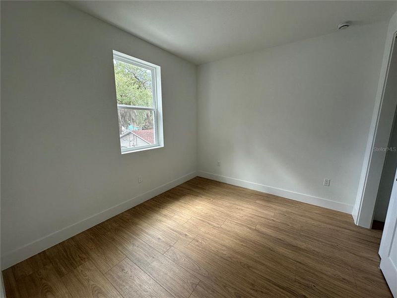Spacious, unfurnished interior of a new home in , Orlando (Image 14).