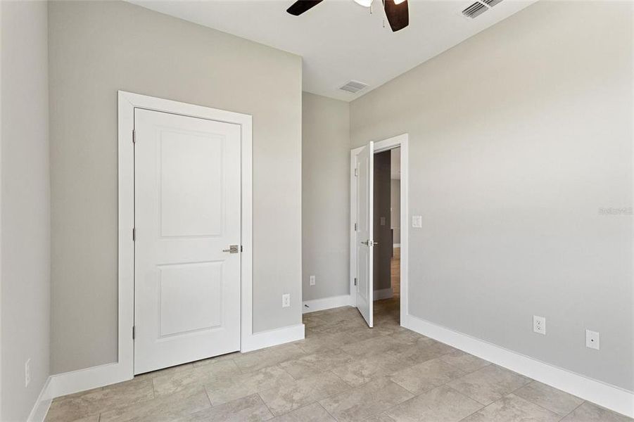 Spacious, unfurnished interior of a new home in , Arcadia (Image 11).