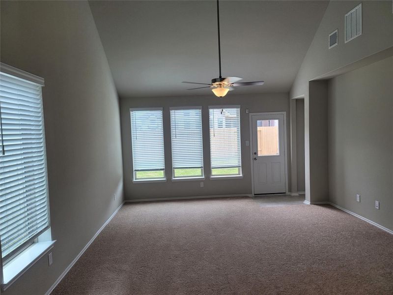 Spacious living area/den