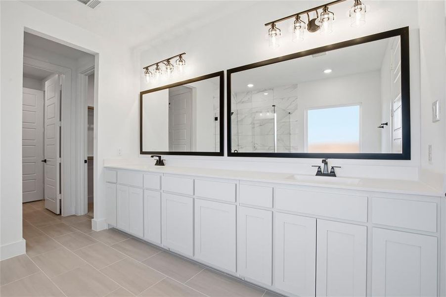 Furnished interior view inside a new home in Pecan Grove, Burleson (Image 12).