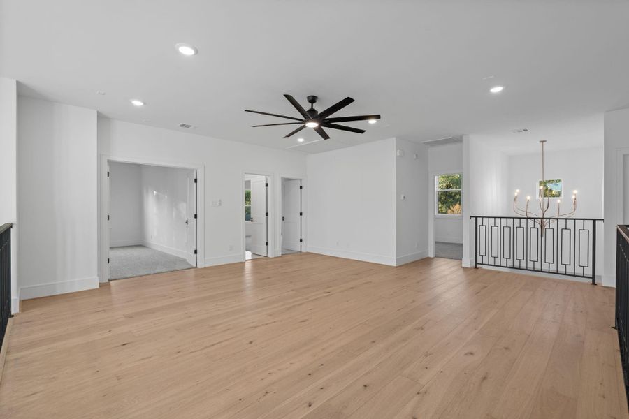 Spacious, unfurnished interior of a new home in , Houston (Image 45).