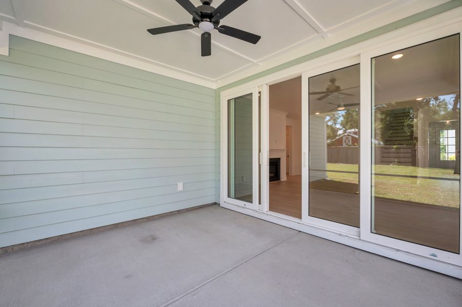 Representative exterior details of a home built from the The Highland by RobuckHomes in Windwater, Hampstead (Image 28).