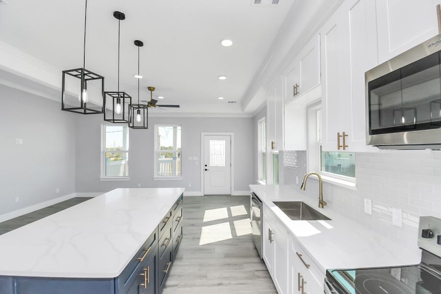 Furnished interior view inside a new home in , Dickinson (Image 9).
