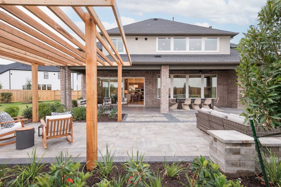 Representative exterior details of a home built from the Milan by Tri Pointe Homes in Dunham Pointe, Cypress (Image 23).