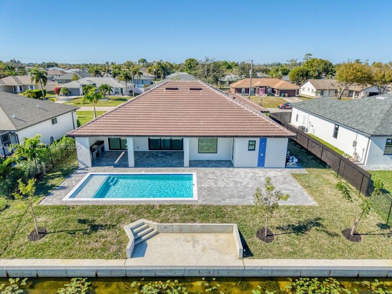Exterior details and patio area of a home in , Cape Coral (Image 39).