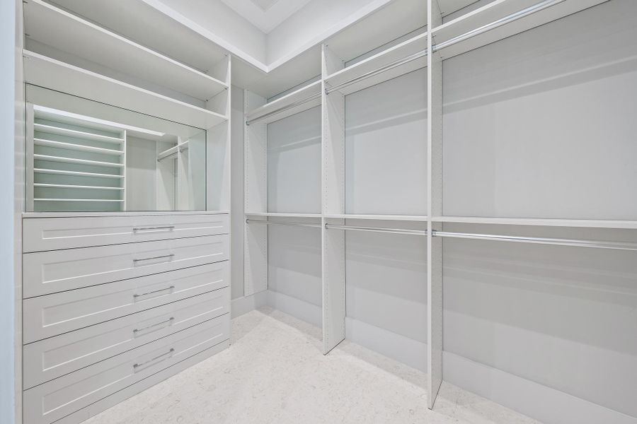 Image 42 of a home in .