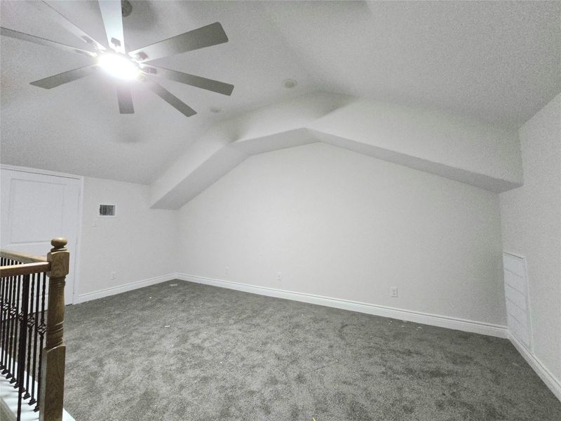 Ample space to have a 4th bedroom with a living area or home office / game room Ample space to have a 4th bedroom with a living area or home office / game room