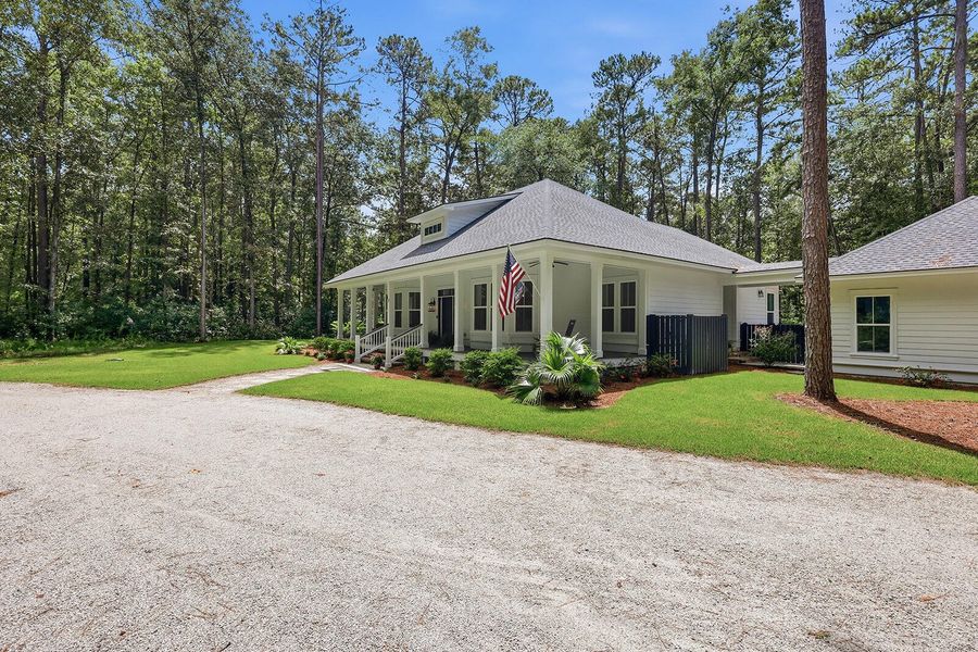 Image 90 of a home in .