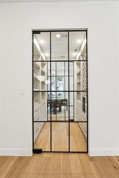 Spacious, unfurnished interior of a new home in , Dallas (Image 21).