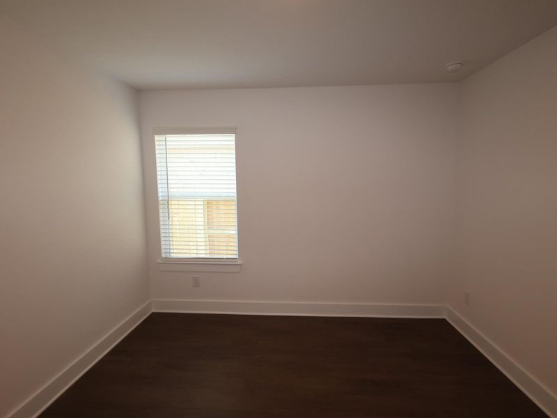 Spacious, unfurnished interior of a new home in Lago Mar, Santa Fe (Image 16).