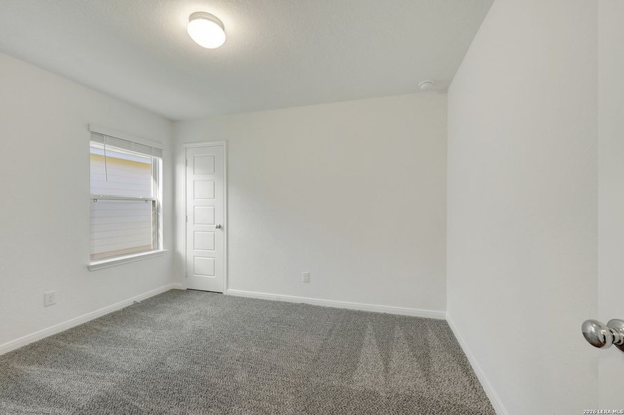 Spacious, unfurnished interior of a new home in Park Place, New Braunfels (Image 42).