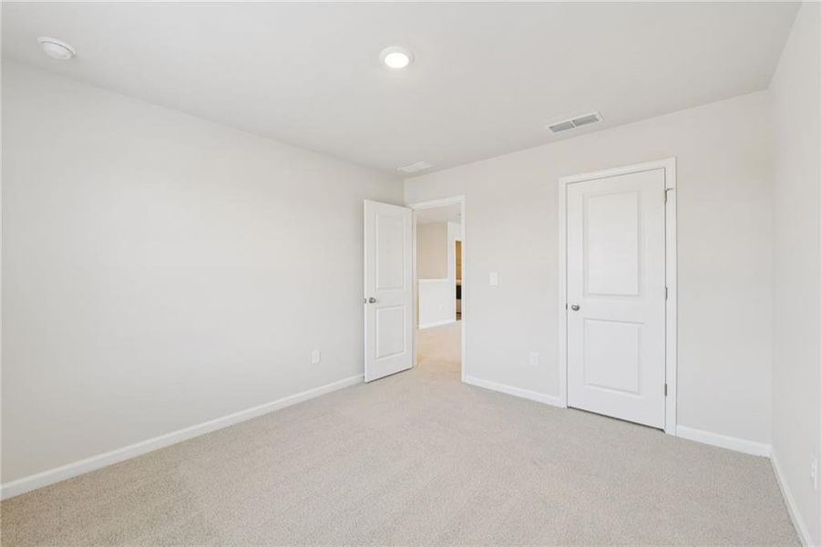 Spacious, unfurnished interior of a new home in Preserve at Mountain Creek, Pendergrass (Image 37).