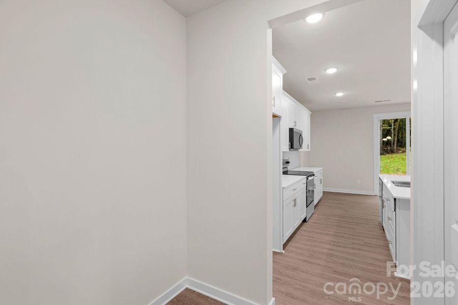Spacious, unfurnished interior of a new home in , Monroe (Image 28).