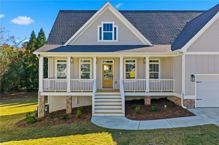 Exterior details and patio area of a home in , Calhoun (Image 4).