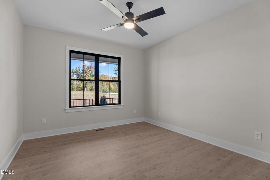 Guest bedroom Guest bedroom