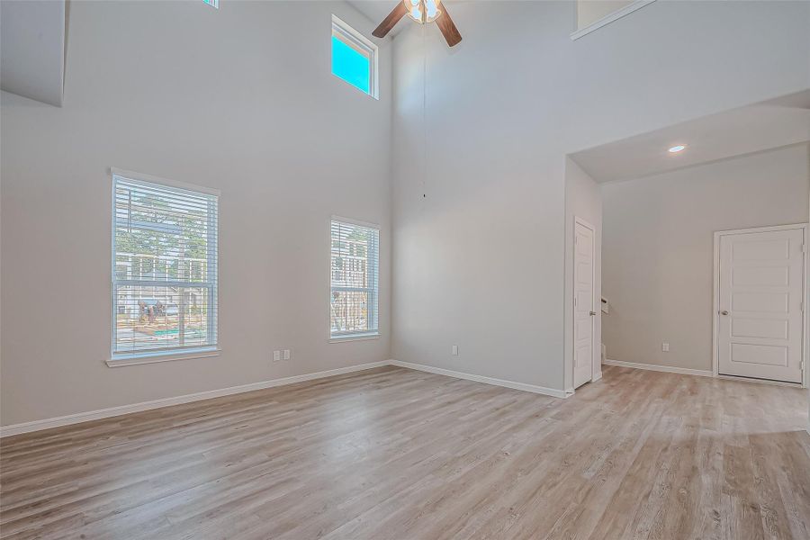 Spacious, unfurnished interior of a new home in Sunterra, Katy (Image 22). Spacious, unfurnished interior of a new home in Sunterra, Katy (Image 22).