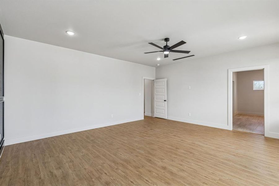 Spacious, unfurnished interior of a new home in , Dallas (Image 26). Spacious, unfurnished interior of a new home in , Dallas (Image 26).
